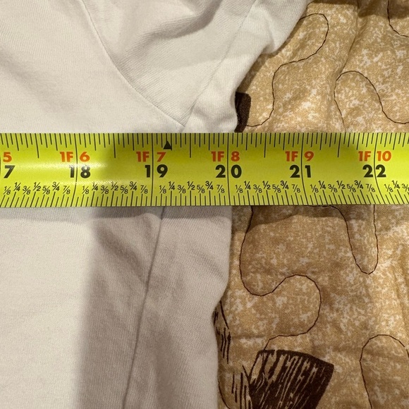 Forever 21 crop tshirt avacado & toast logo size M - Picture 5 of 9